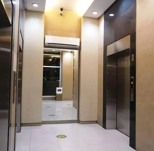 Citispace 1br Condotel At Ridgewood Towers Near Bgc Airport #rw04a Apartment